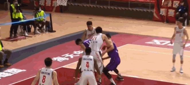 cba约瑟夫杨独揽41分,约瑟夫杨最后下场