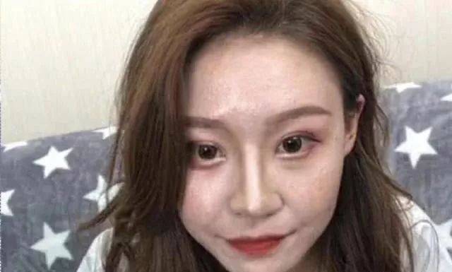 怎样化妆不显老显凶,怎么化妆又丑又自然