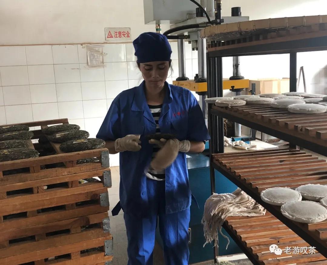 老游叹茶：压茶是个精细活，不可小觑
