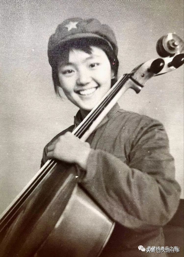 文艺兵跳芳华,文艺兵芳华话剧