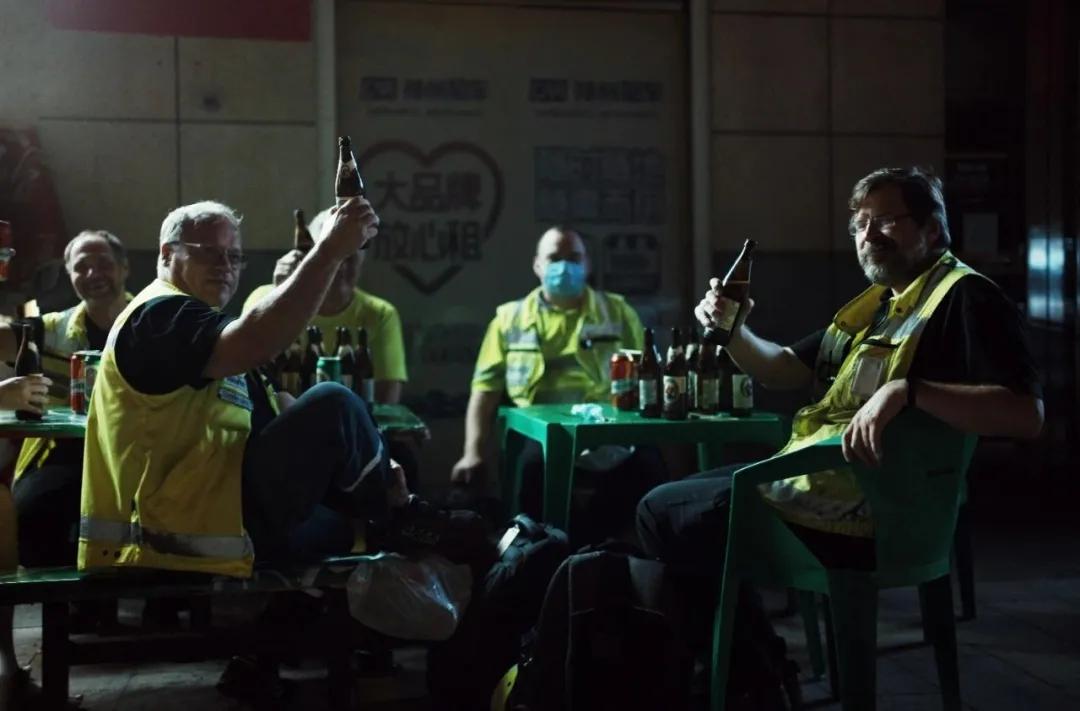 和200个唐山人交谈后，我发现了沉默的真相