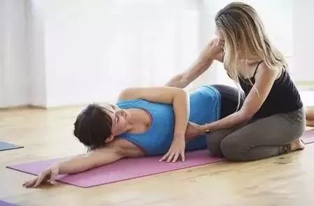 瑜伽私教一对一练多久出效果,瑜伽健身一对一私教有必要吗