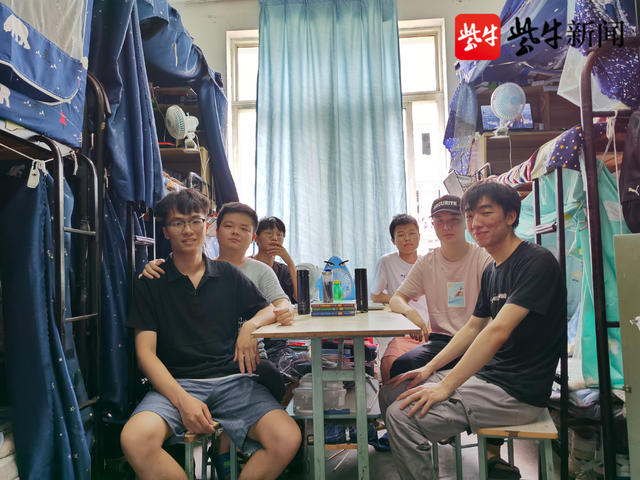 江苏科技大学“学霸宿舍”6名男生全部考上研究生