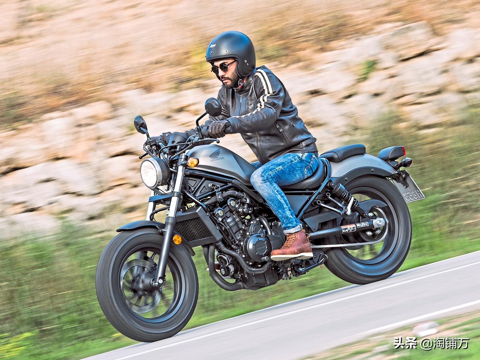 适合轻度摩旅的10款专用车型推荐,英雄所见略同意大利