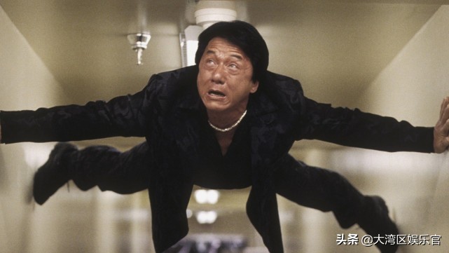 短视频平台的顶流较量：请来成龙入驻，人气能盖过刘德华吗？