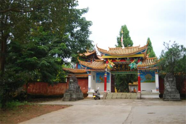 临沧翁丁佤族图腾,临沧最值得去的古寨