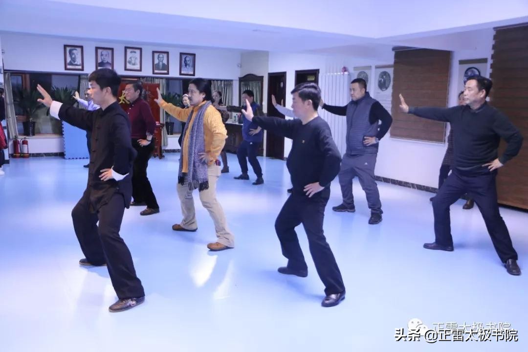 太极十二拍详细步骤,太极24式详细步骤