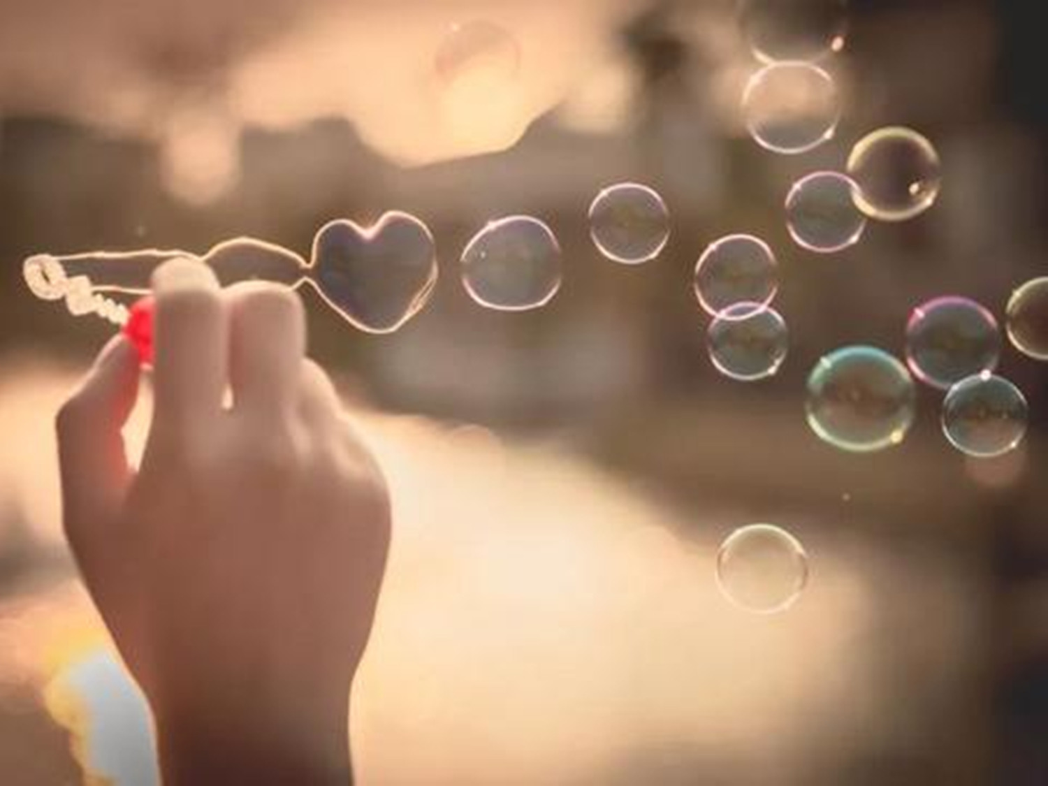 孩子有攀比心理家长怎么教育沟通,当孩子出现攀比心理父母如何引导