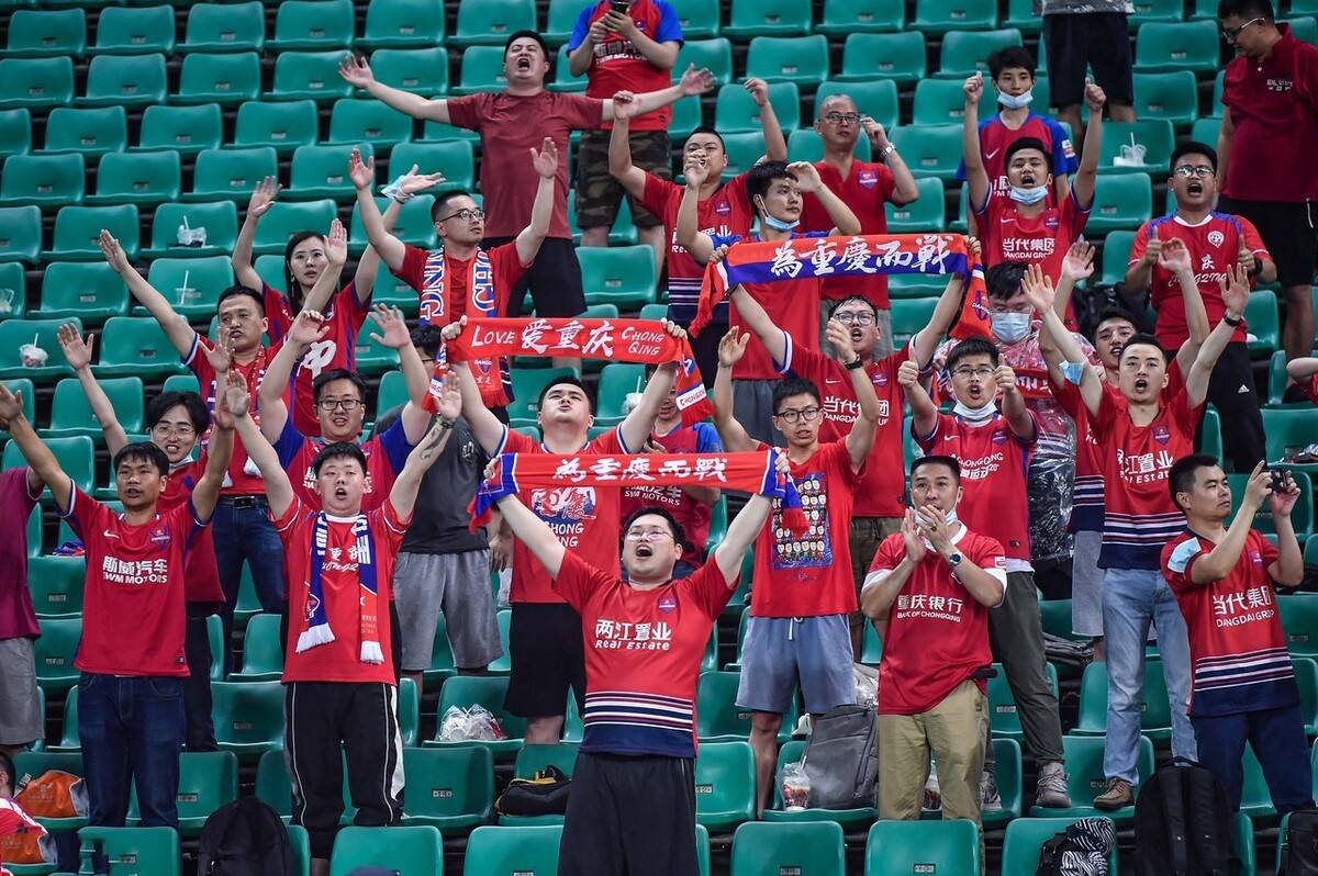 再见了重庆足球！曝当代集团放弃重庆队，中超或将失去老牌劲旅