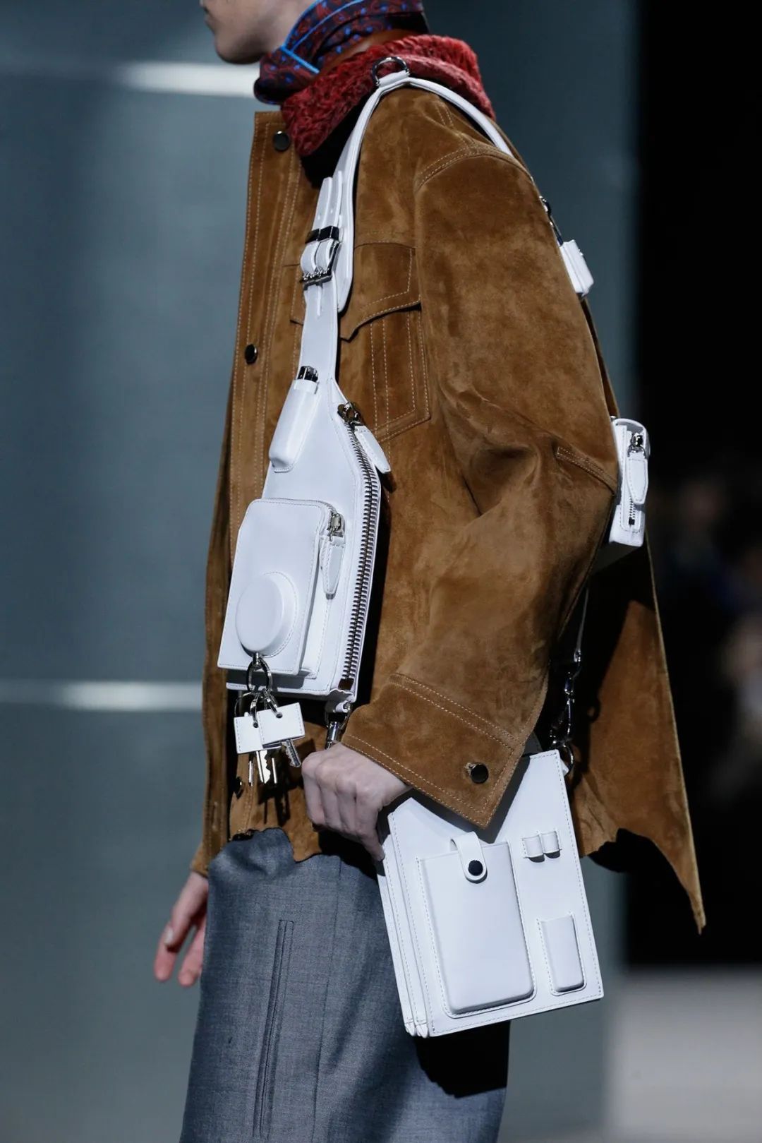 试问某些男生，你怎么这么能「装」？