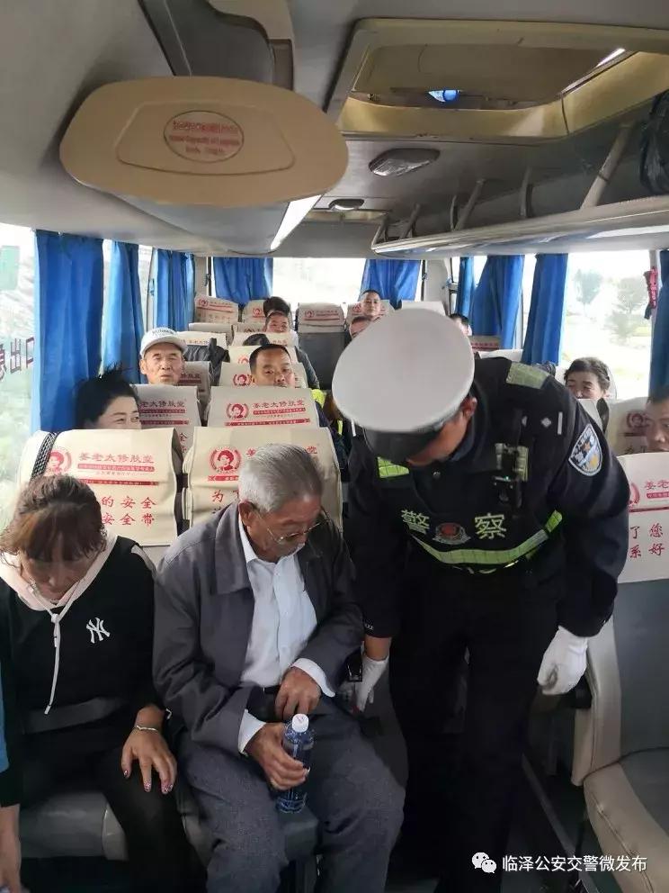 公正司法解民忧送锦旗表谢意,高效执行解民忧送锦旗表谢意