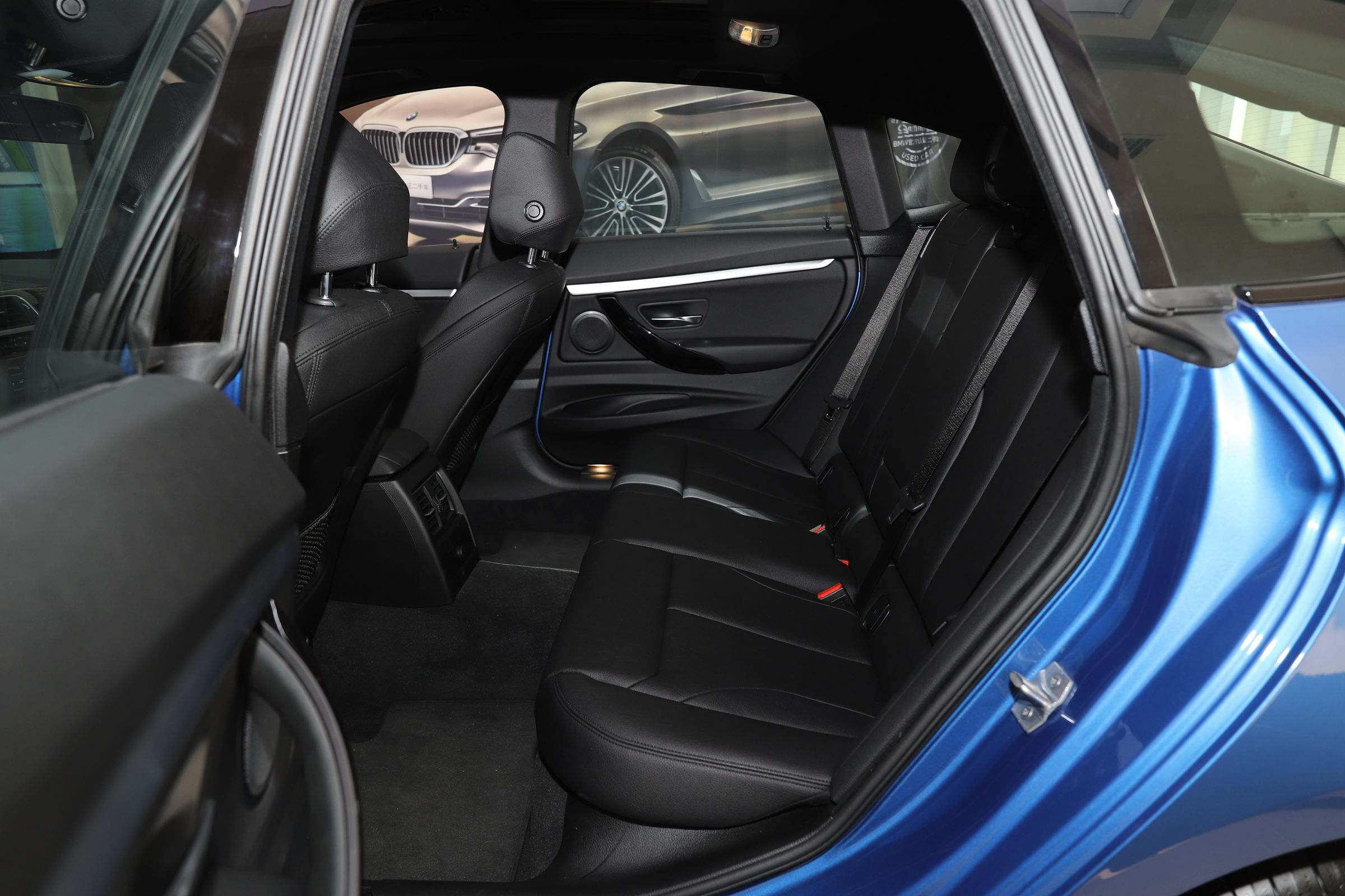 宝马gt3系进口顶配,宝马3系gt热销中购车优惠8万