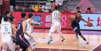 易建联在cba到2022年总得分是多少,易建联nba归来2011cba首秀对阵江苏