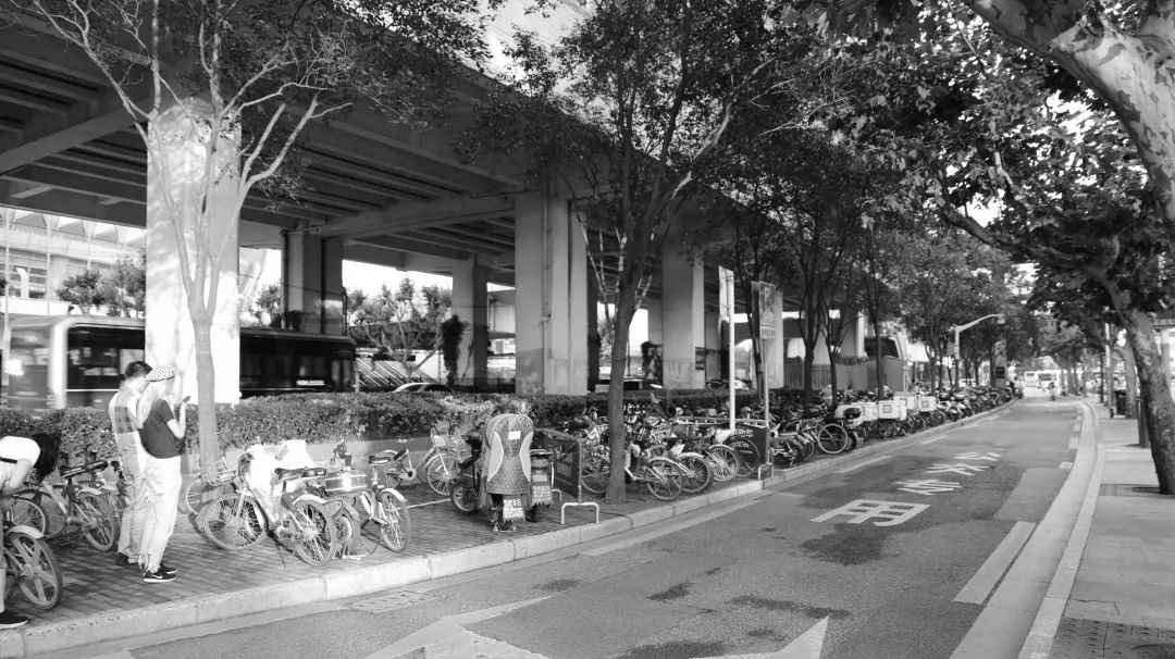 “活力纽带”焕活桥下空间-虹口足球场站桥下空间设计