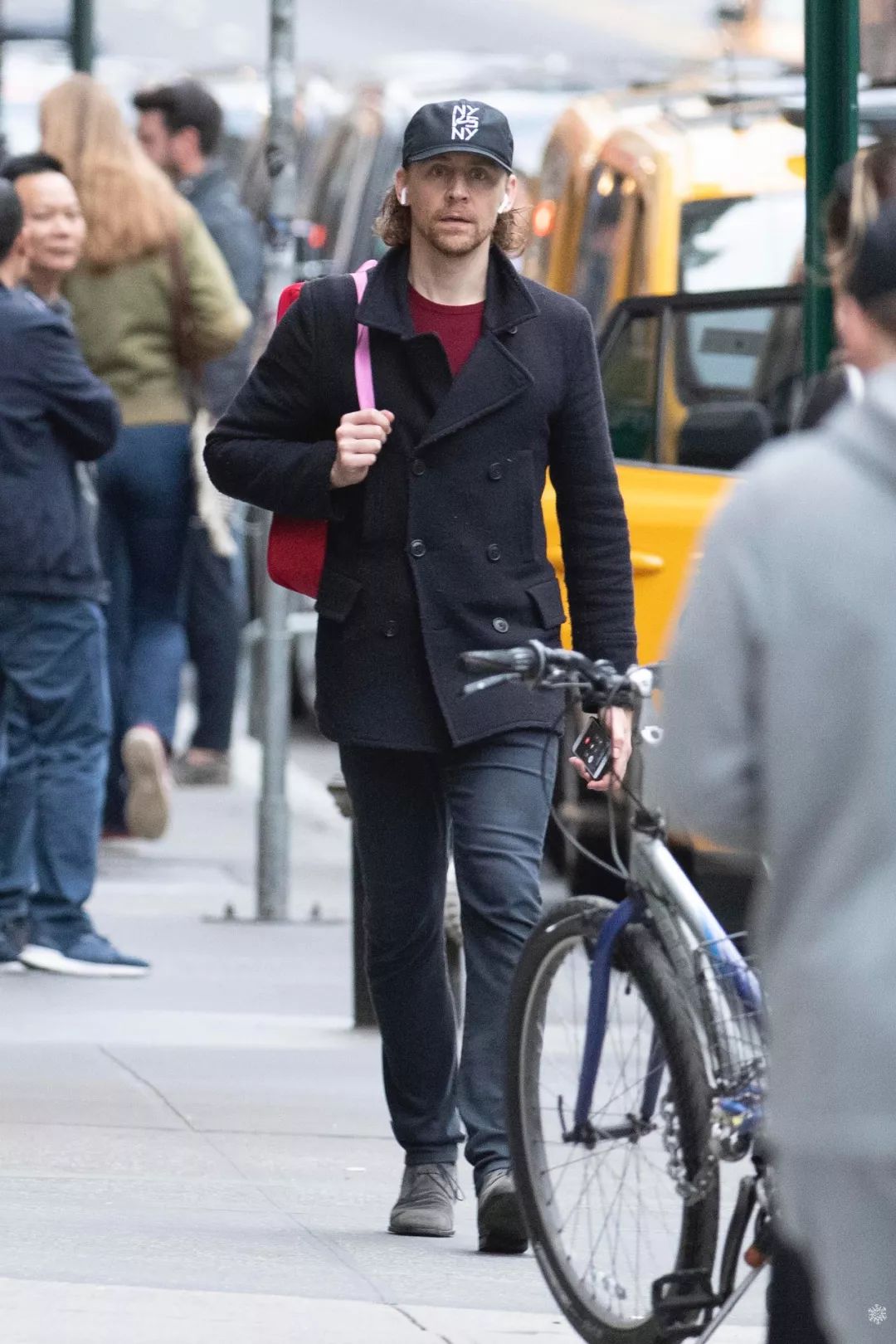 ladygaga没穿鞋,ladygaga养鸡