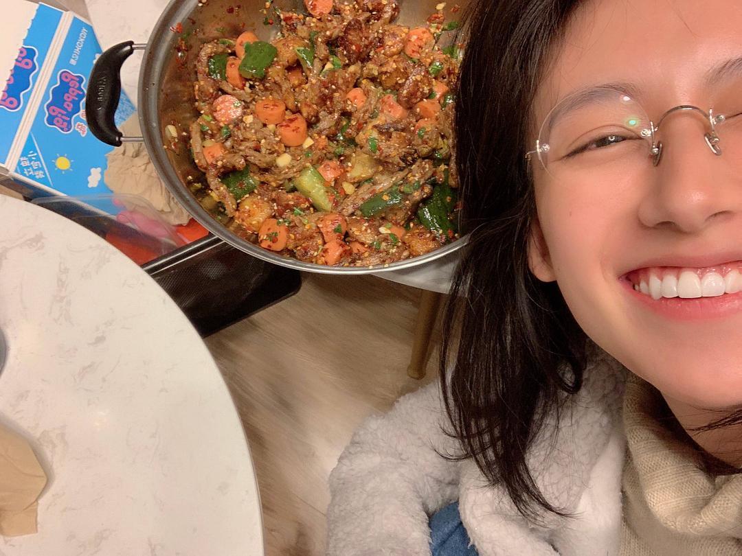 吴宣仪做牙齿前后对比,吴宣仪做整牙