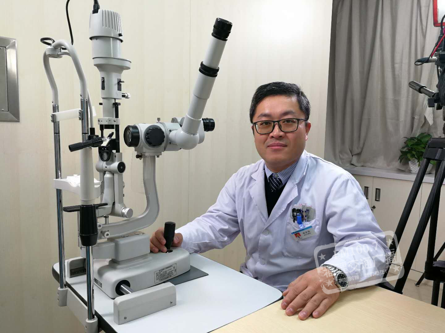 福州6岁男童散光400多度，医生还让他每天玩游戏？怎么回事