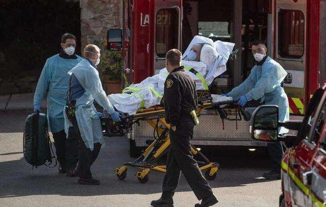 怒斥乘客咳嗽不捂嘴的公交司机,怒骂乘客咳嗽的公交司机完整版