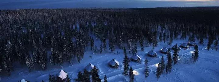 芬兰玻璃屋极光横屏,芬兰极光玻璃屋造价