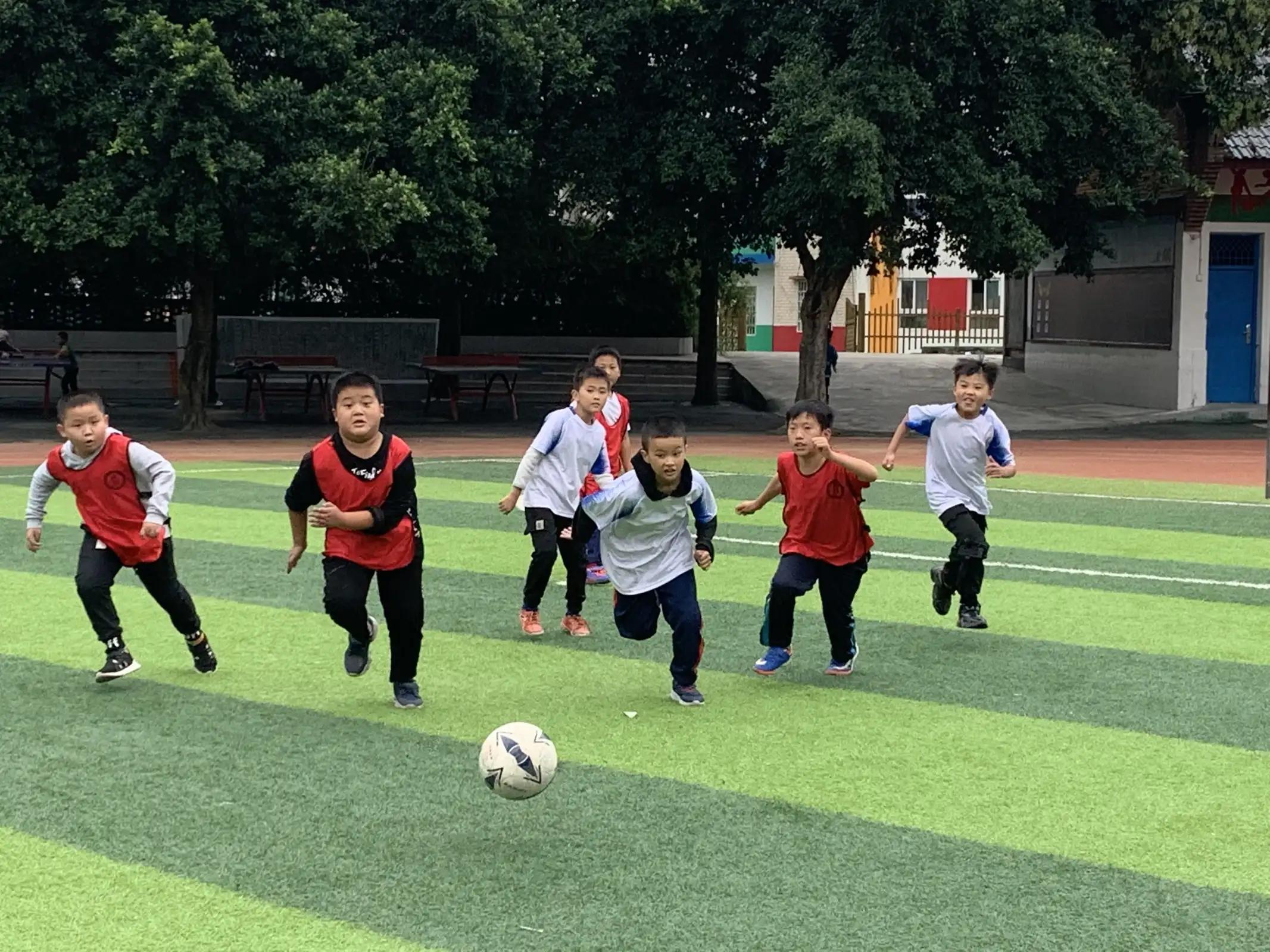 足球点亮生活,足球点亮生活的名言名句