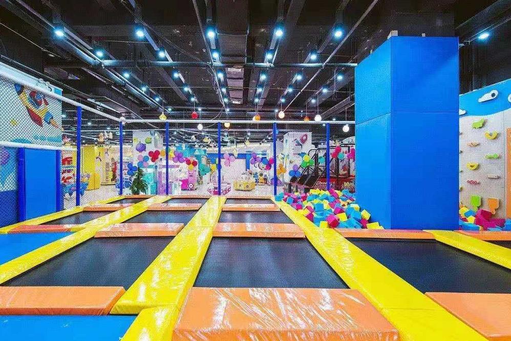 儿童乐园室内大型滑滑梯海洋球,儿童乐园海洋球滑滑梯30平价格