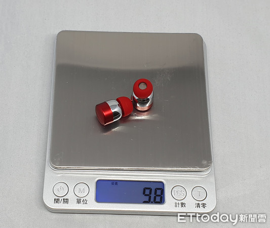 nokia最新自带无线耳机的手机,nokia手机带蓝牙耳机