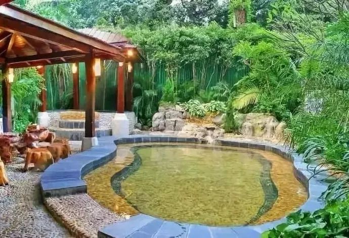 山泉湾温泉城稻草人主题农场,奢华五星