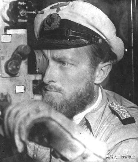 邋遢小伙变身帅气型男片段,邋遢大叔重生后变成肌肉型男