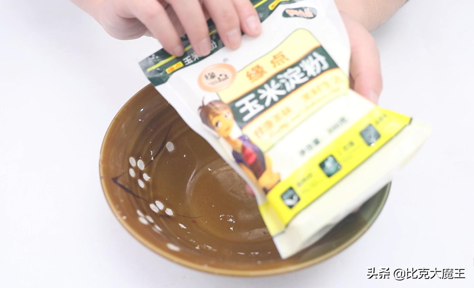 贴春联用透明胶带正确贴法,贴春联用胶带牢固又不留痕迹