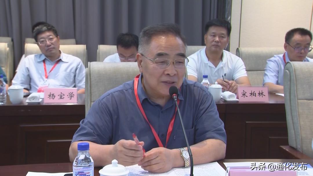 【喜迎第六届长白山国际医药健康产业发展论坛】我市充分发挥院士工作站作用推动医药健康产业发展