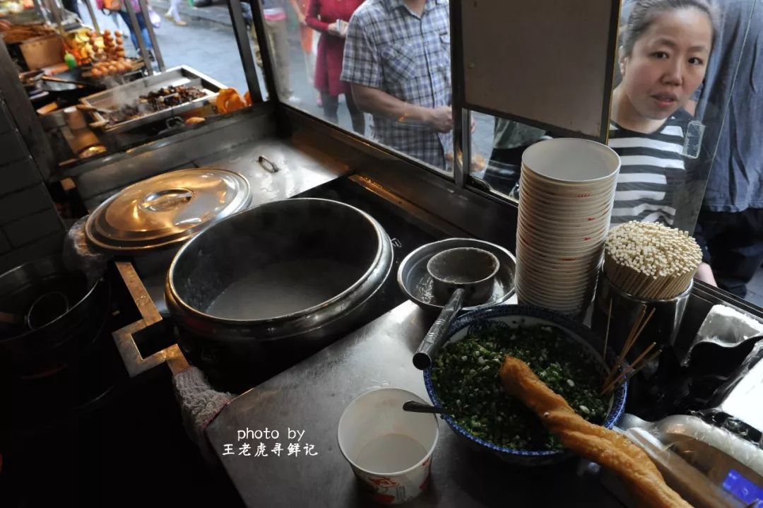 到武汉必须吃的晚餐,到武汉一定要吃的美食