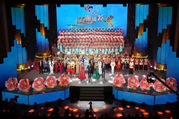 2018十大感人瞬间感谢你,谢谢2018完整视频