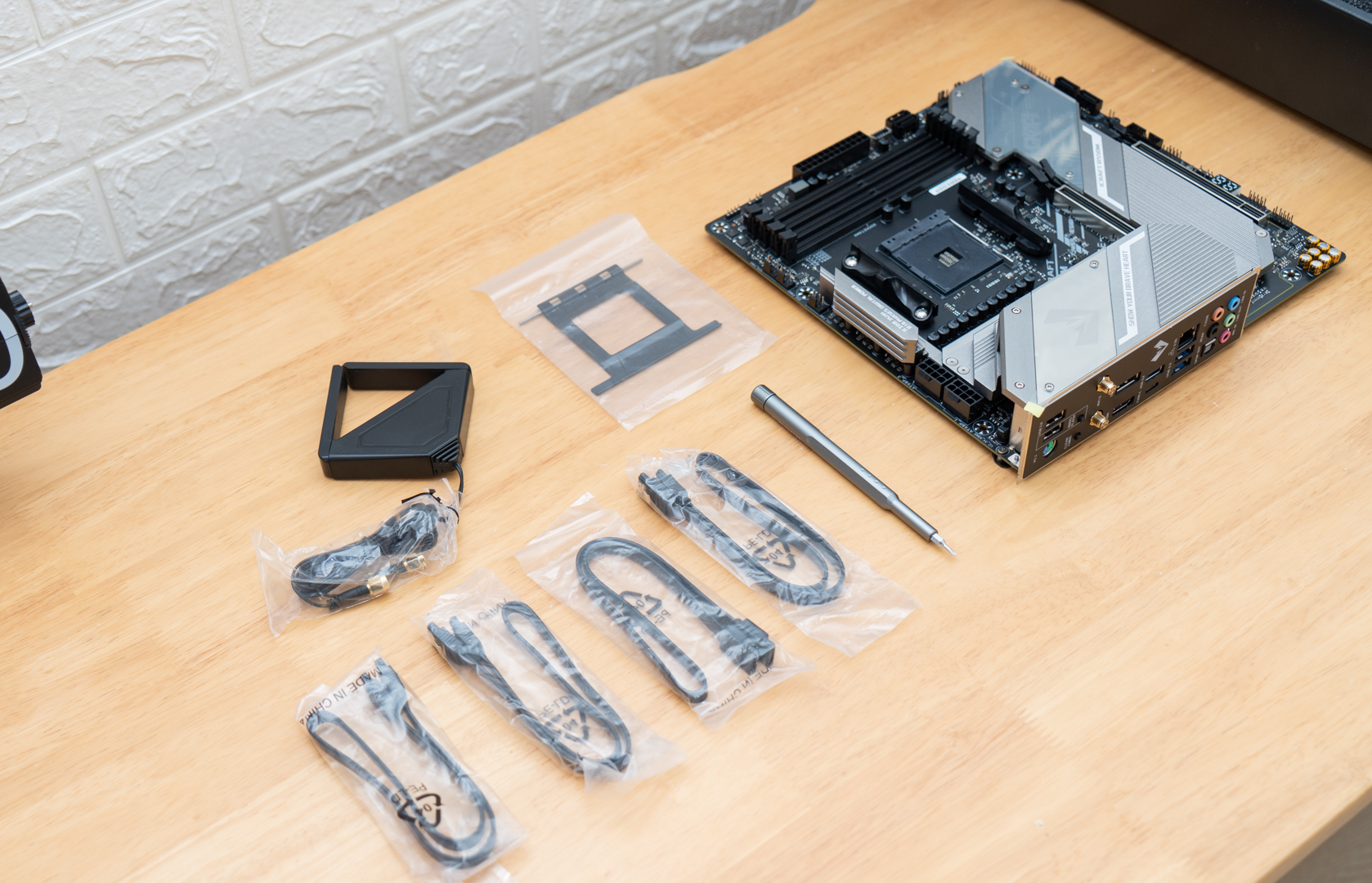 有没有显卡无所谓，游戏、剪辑全搞定，4月份电脑装机单分享