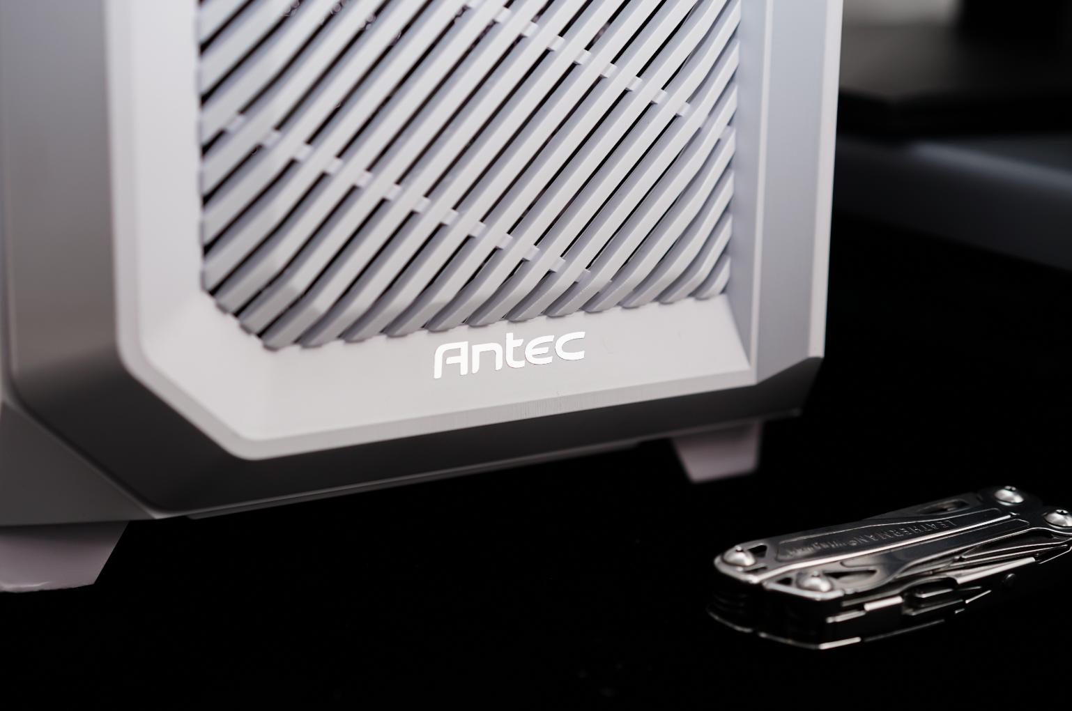 618装机用金士顿雷电RGB内存条？实测下来真的有点小惊喜