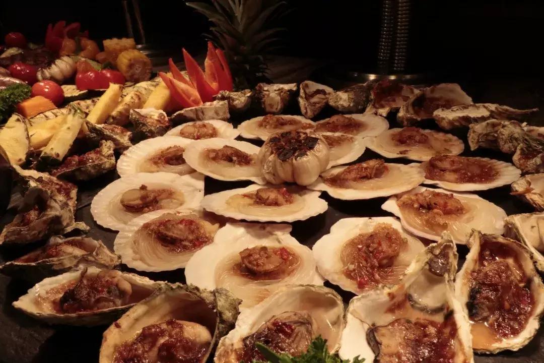 北京方恒假日酒店海鲜烧烤自助,北京方恒假日酒店住宿团购