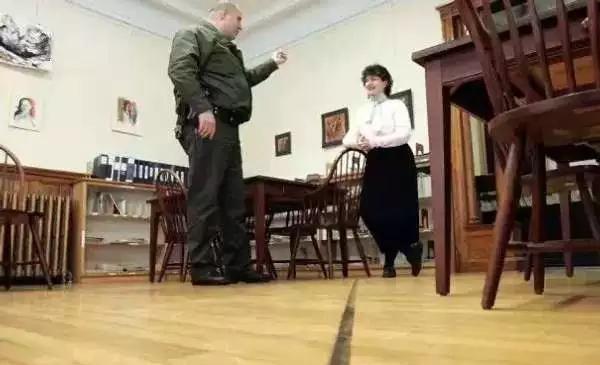 逗逼的国界线,12个奇葩的国界线