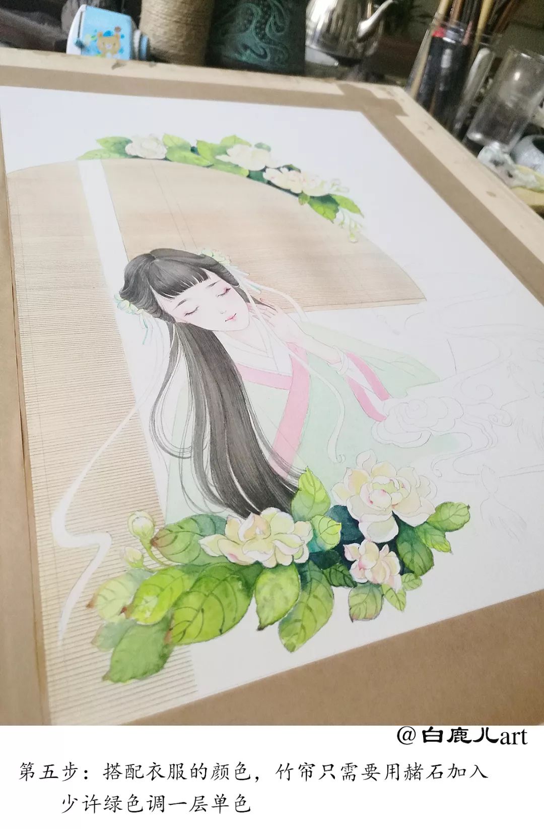 玉手青丝美女图片,一袭白衣清冷出尘的古风美人