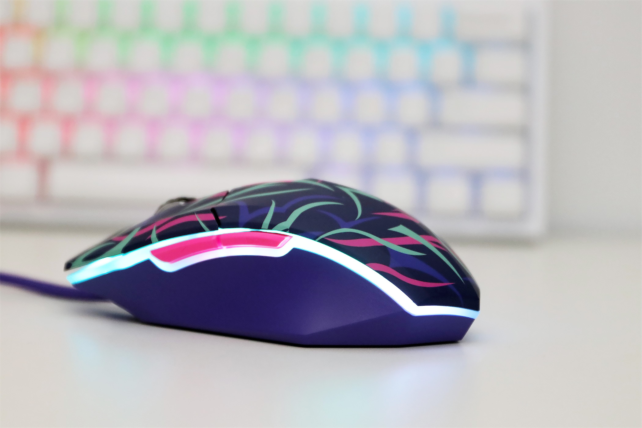 达尔优em915荆棘版鼠标是几代,达尔优鼠标em910怎么编绳