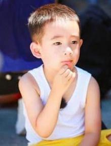 山鸡哥陈小春现在怎么样了,山鸡哥陈小春的艰难成名路