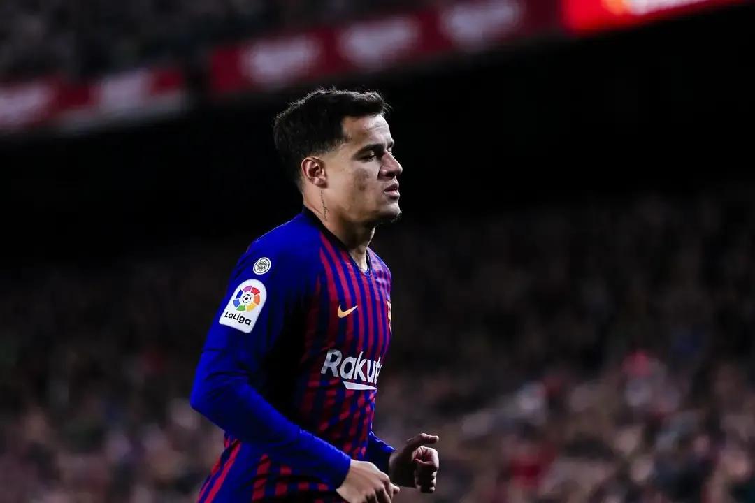 足坛变化,足坛更新换代