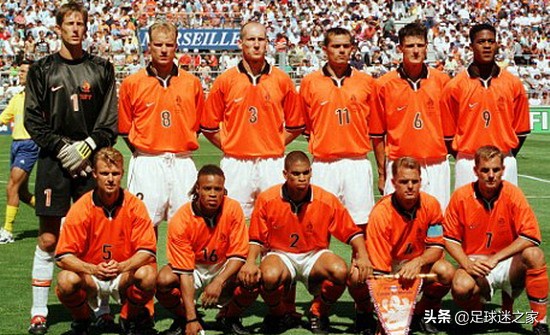 荷兰足球2020顶级边锋有谁,荷兰足球历史最好的边锋是