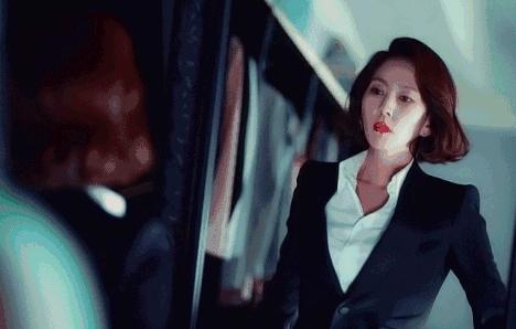 韩斯清把pony给迷住了！李佳琦+小P老师也上瘾，不愧是鼻祖级BB霜