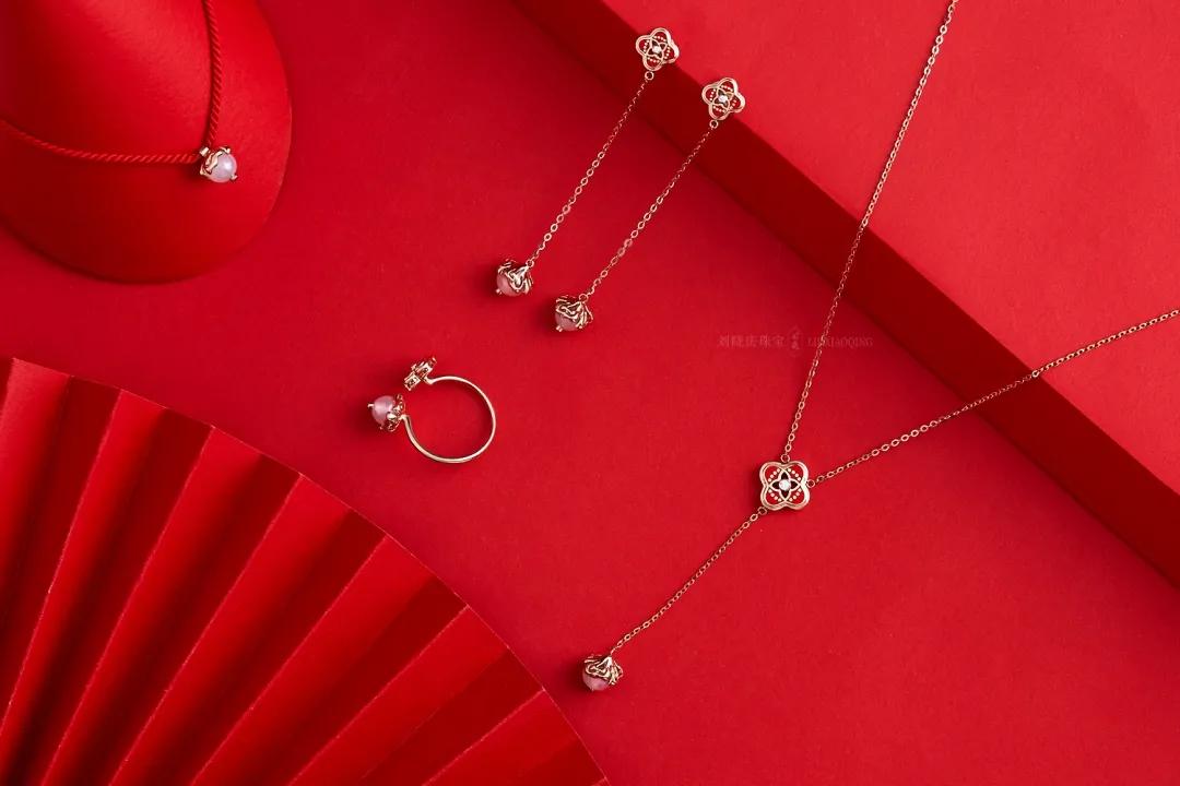 刘晓庆的珠宝首饰图片,向太珠宝和刘晓庆的珠宝