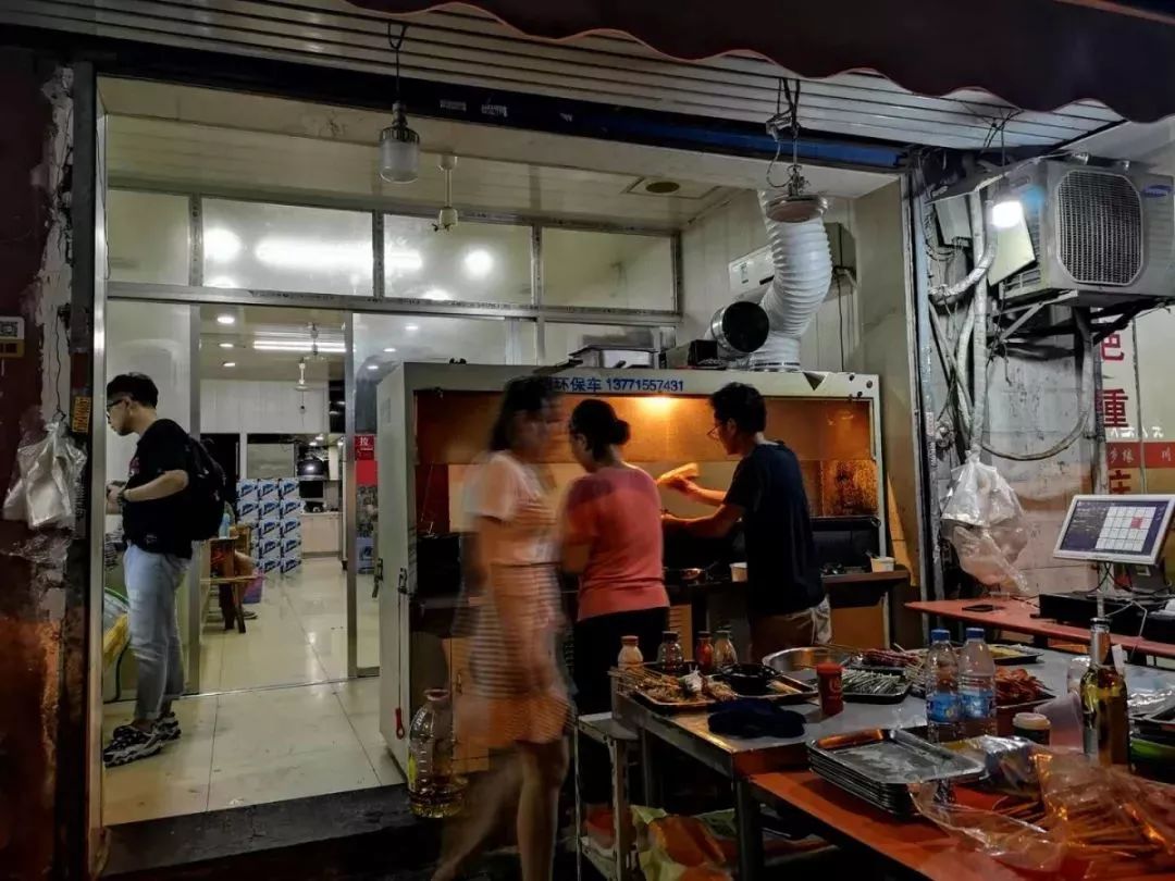 无锡小龙虾夜市,无锡小龙虾海鲜烧烤推荐