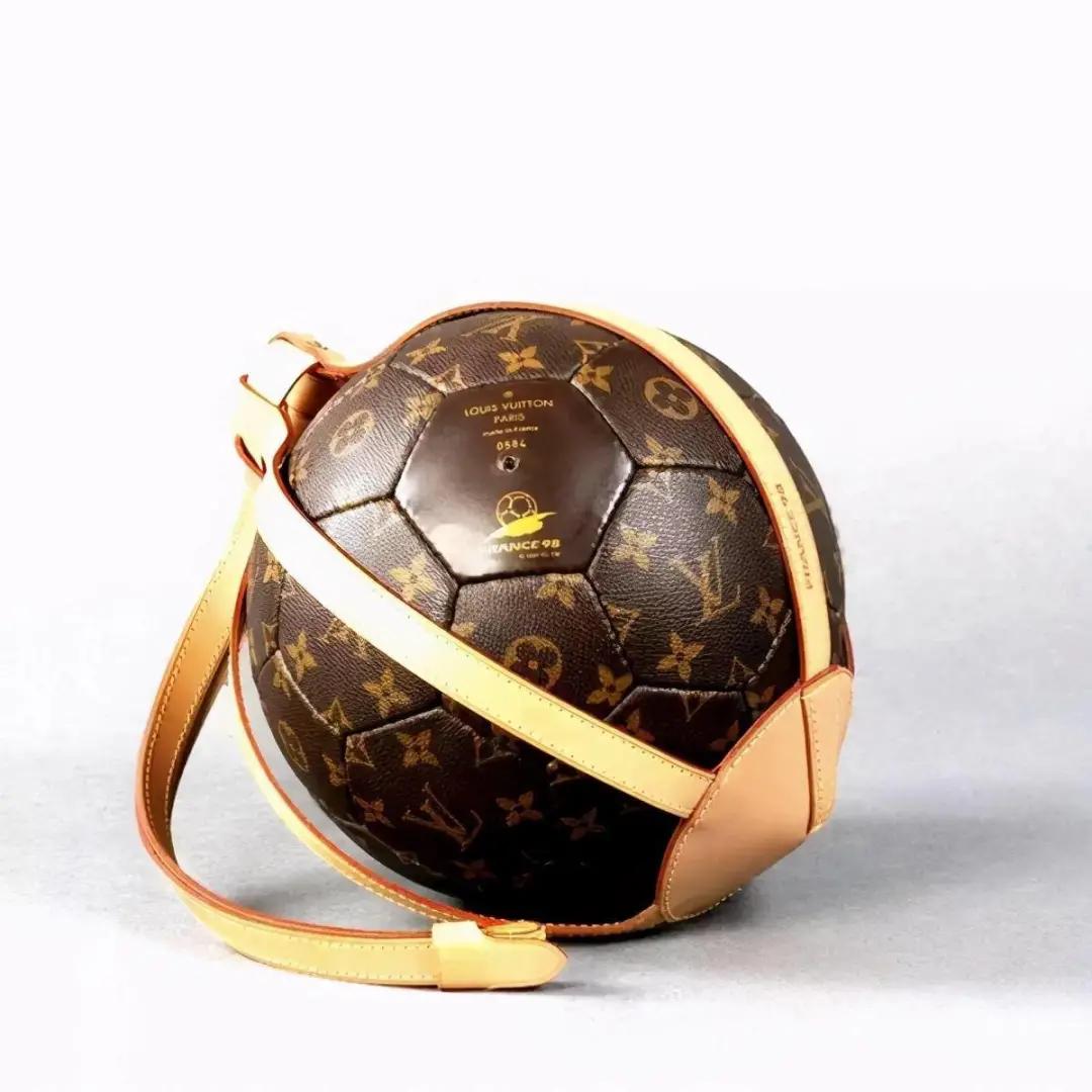 lv全新特价包,lv飞机包售价25万