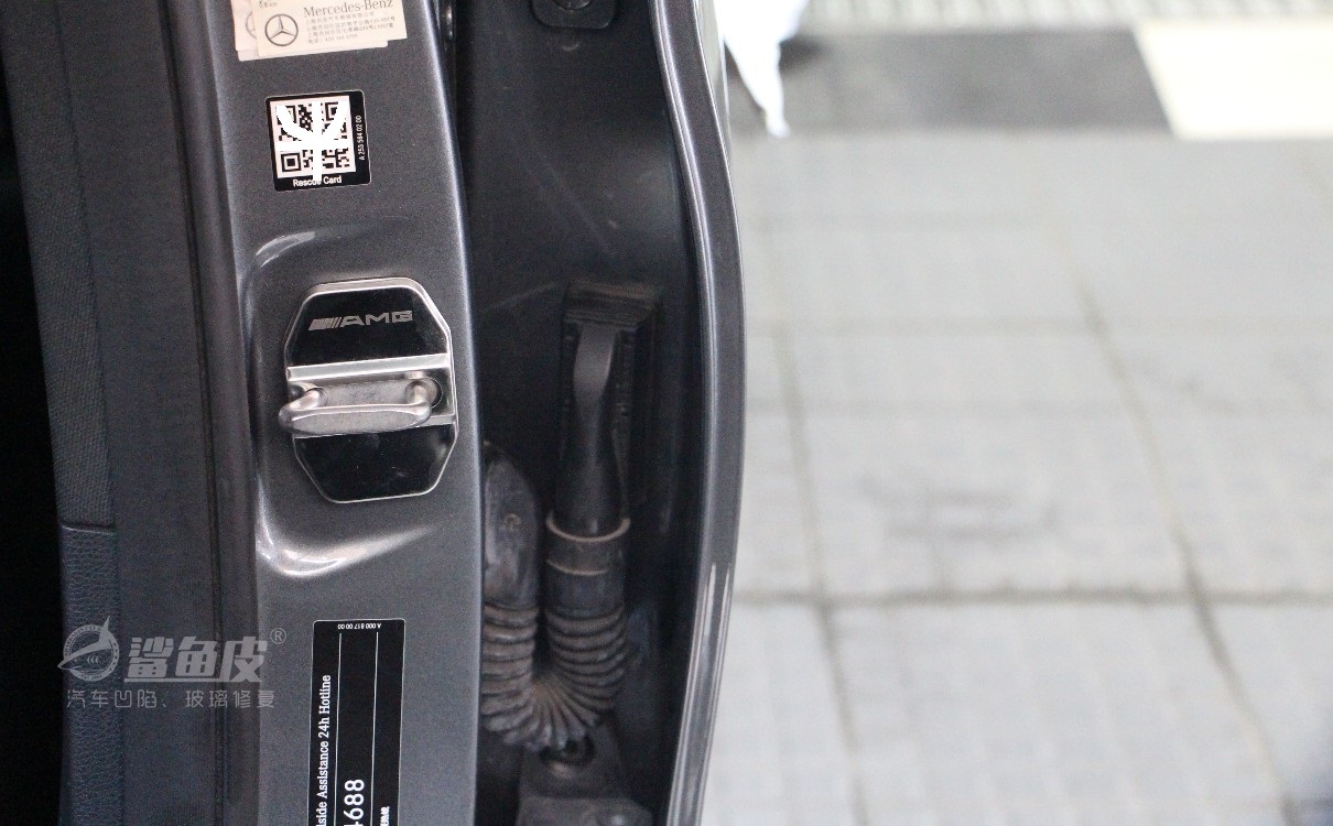 车门凹陷较严重修复多少钱,奔驰车门凹陷自己修复方法