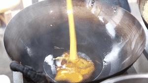 粒粒晶莹的“油炒饭”|新配方,老味道,这样的蛋炒饭你吃出回忆了吗?