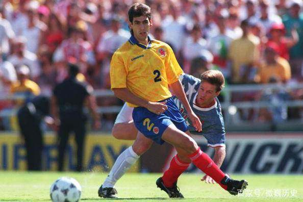 哥伦比亚足球j罗,j罗踢足球