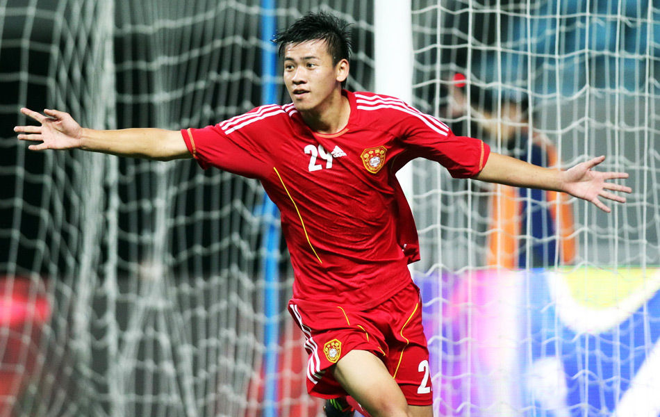 *产9国5**后中锋爆发，替补登场帽子戏法+助攻，曾留洋法国劲旅二队