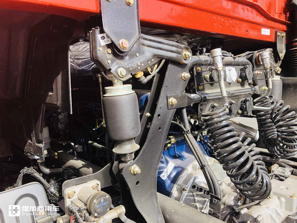 一汽青岛解放悍v最新款自动挡,解放悍v这车怎么样